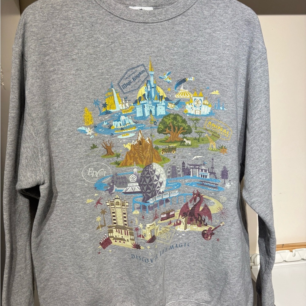 Gray Graphic Women's Crew Neck Sweater